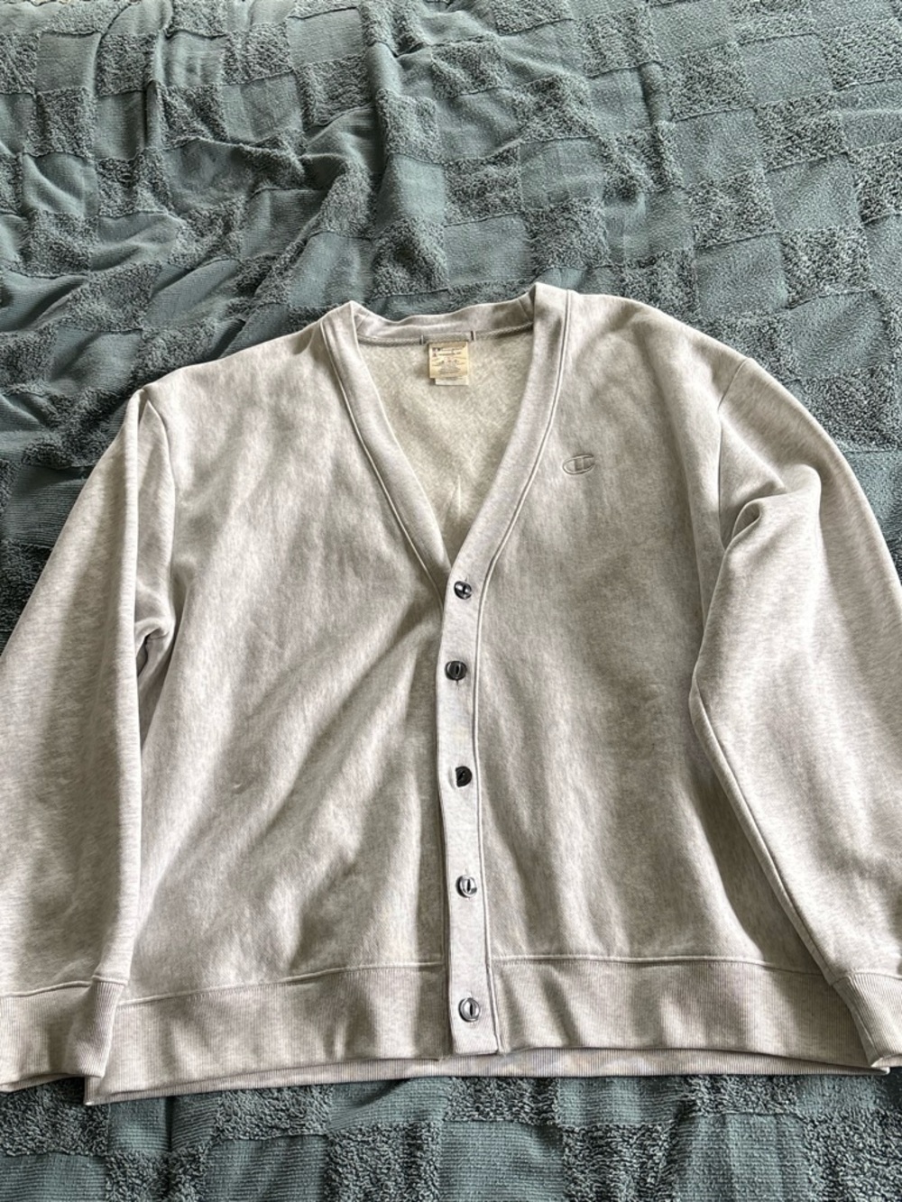 Champion women’s  Light Gray V‑Neck Button Cardiganx